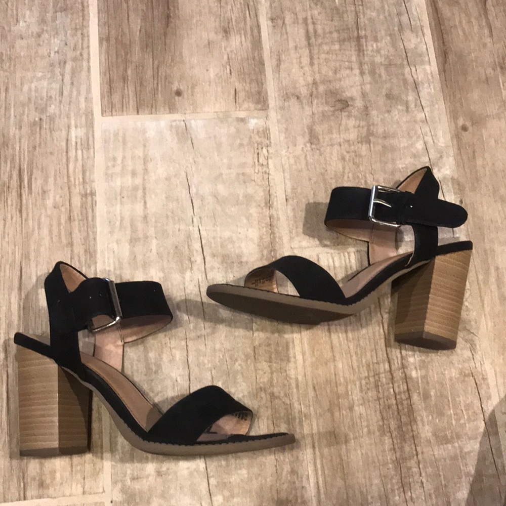 Black chunky heel